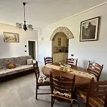 Gasthof Casa In Mezzo Agli Ulivi 3*